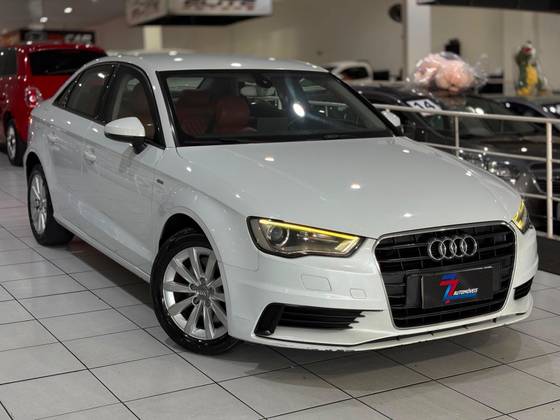 AUDI A3 1.8 TFSI SEDAN AMBITION 16V 180CV GASOLINA 4P AUTOMÁTICO